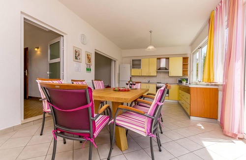 Podglavica House | House Sunčani dvori (39251-K1) - Rogoznica