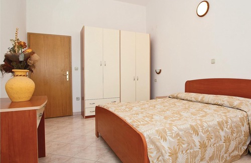 Galizana Apartment | In a quiet part of Galizana, between family houses, are these newly furnished apartments.
