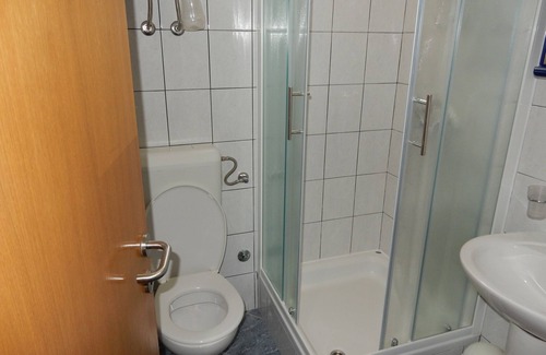 Loviste Apartment | Indira Apartment's A2