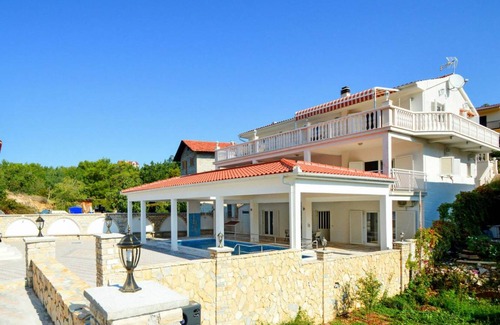 Zaton Apartment | Kursar 107.2