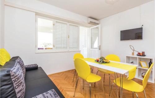 Rab Apartment | Lovely Apartment In Banjol With Wifi