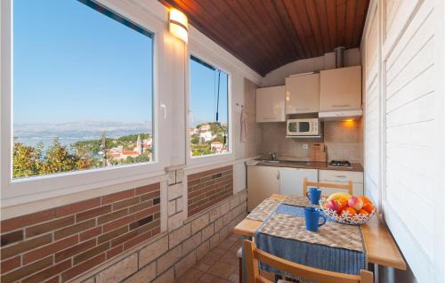Splitska Apartment | Lovely Apartment In Splitska