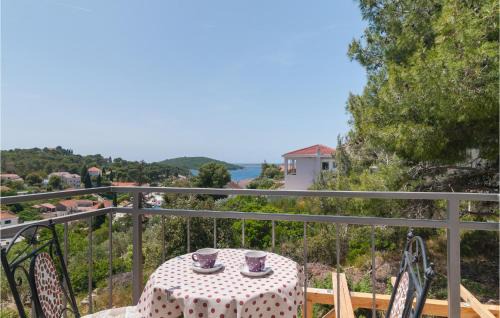 Maslinica House | Lovely Home In Maslinica With Wifi