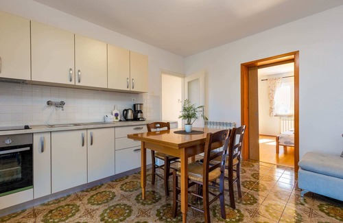Vrvari Apartment | Lovely house LINDI in Poreč- one-bedroom apartment
