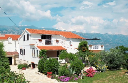 Vinjerac Apartment | Lukeni by Interhome