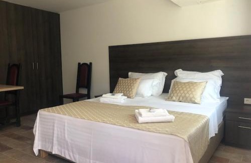 Mandre Apartment | Luxury Apartments White Villa Violeta