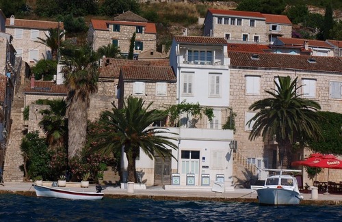 Vis Villa | Luxury seafront villa, stunning sea & harbour views, on unspoilt island of Vis