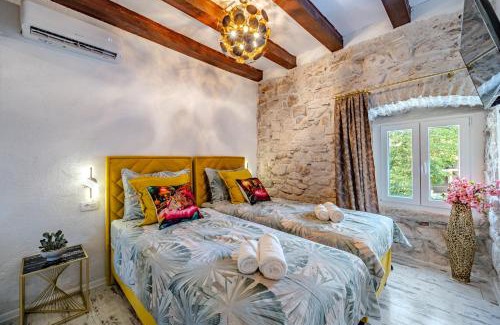 Milna (Brac) Villa | Luxury Villa Unikat with Seaview & Jacuzzi