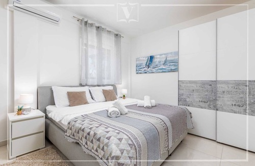 Pula Apartment | Marine Lux E