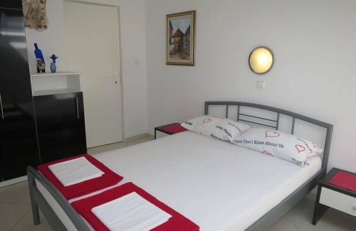 Vrsi Apartment | Mirjana (NIN451) by Interhome