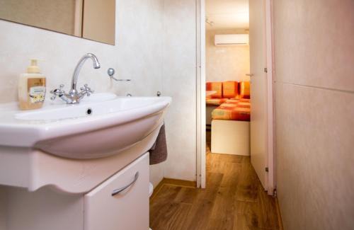 Biograd na Moru House | Mobile home Frangipani 3
