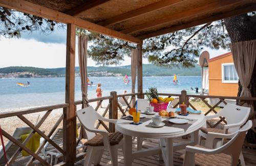 Kuciste Resort | Mobile Homes Camp Perna - Adriatic Kampovi