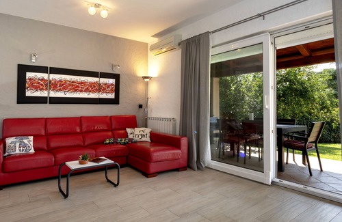 Kosinozici Villa | Modern Villa just 3,5 km away from Porec with private pool, WiFi