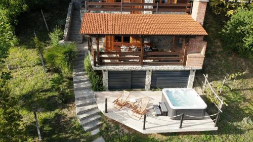 Breznik Plesivicki Villa | MOUNTAIN VILLA CARIN new Holiday House - 4 ROOMS - JACUZZI - PANORAMIC VIEW - free PARKING - near Zagreb - Samobor - Karlovac - Jastrebarsko