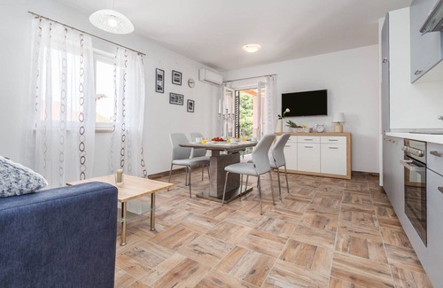 Funtana Apartment | New charming apartment Edi Premium Grey in Funtana