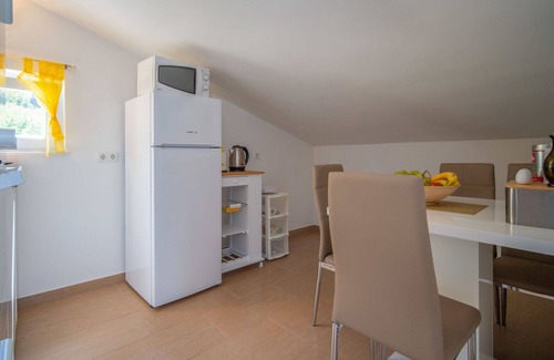Stinica Apartment | Nice apartment for 4 people with A/C, WIFI, TV and terrace