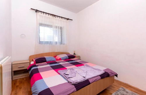 Stinjan Apartment | Nice apartment in Pula w/ 2 Bedrooms