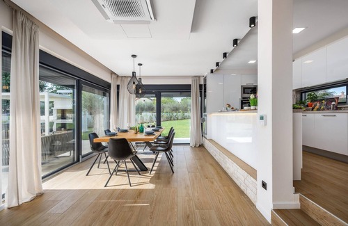 Jehnici House | Nice home in Jehnici with WiFi