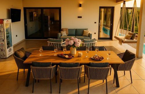 Strigova Villa | Novak Home