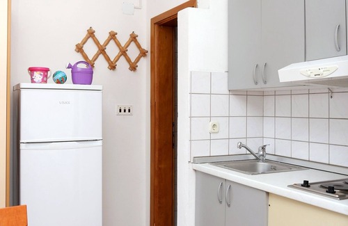 Putnikovic Apartment | One bedroom apartment near beach Žuronja, Pelješac (A-10123-a)