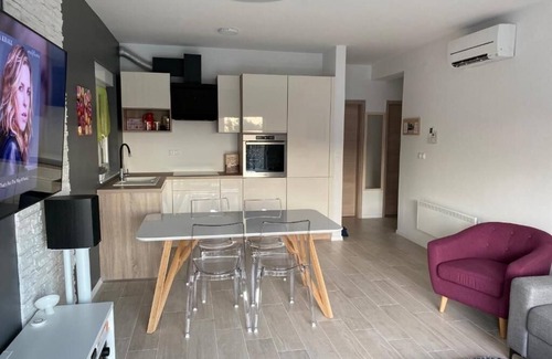 Vrsi Apartment | One-Bedroom Apartment Alan in Vrsi