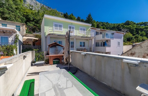 Drasnice Apartment | One bedroom apartment near beach Drašnice, Makarska (A-24869-a)
