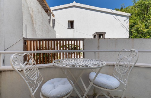 Drasnice Apartment | One bedroom apartment near beach Drašnice, Makarska (A-2670-c)