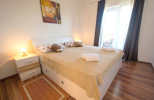 Porat Apartment | One bedroom apartment with terrace Porat, Krk (A-20444-a)