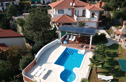 Mihotici Apartment | One bedroom apartment with terrace Opatija - Pobri, Opatija (A-16390-a)