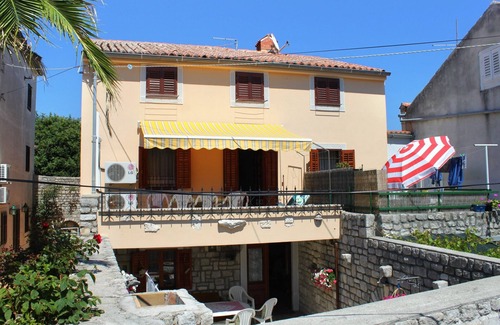 Osor Apartment | One bedroom apartment with terrace Osor, Lošinj (A-8088-a)