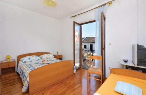 Vrboska Apartment | One-Bedroom Apartment In Vrboska