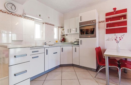 Zadar Apartment | One-Bedroom Apartment in Zadar
