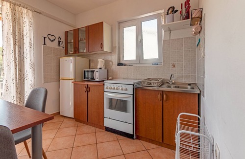 Cove Basina (Jelsa) Apartment | One bedroom apartment near beach Basina, Hvar (A-11923-b)