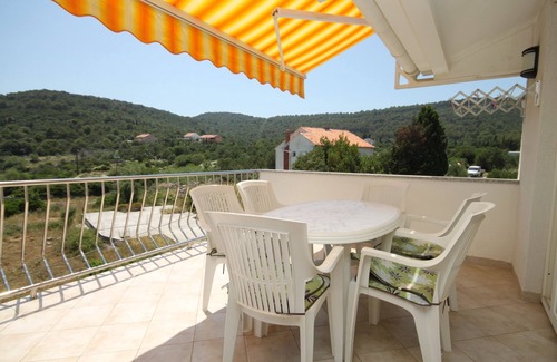 Bozava Apartment | One bedroom apartment with terrace and sea view Božava, Dugi otok (A-8100-a)