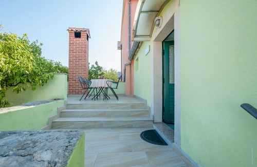 Bozava Apartment | One bedroom apartment with terrace and sea view Božava, Dugi otok (A-8124-c)