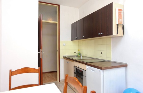 Znjan Apartment | One bedroom apartment with terrace Split (A-16910-a)