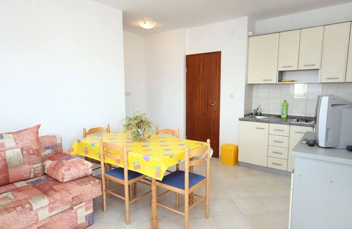 Municipality of Trogir Apartment | One bedroom apartment with terrace and sea view Mastrinka, Čiovo (A-4836-c)