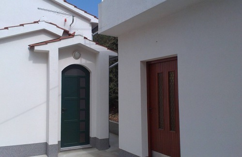 Susica Apartment | Private sea view apartment in Murter - beach, large terrace, parking, wi-fi