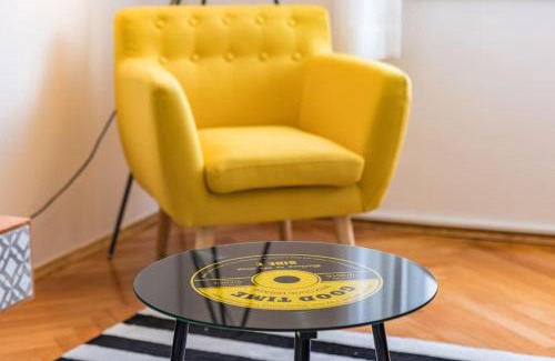 Pula Apartment | Quirky Apartment Arena with parking