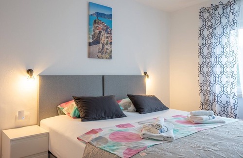 Porat Apartment | Restaurant & Rooms Nino/Room 4