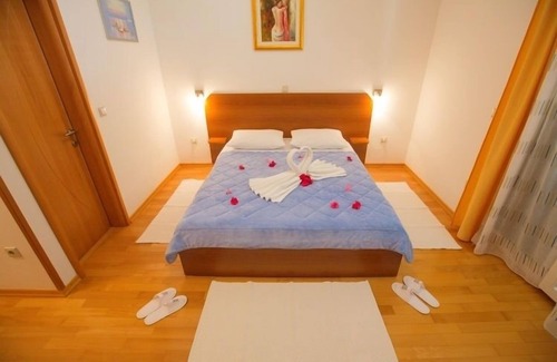 Zrce Bed & Breakfast | Room in Novalja with Seaview, Balcony, Air condition, WIFI (3764-4)