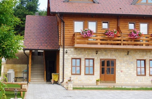Grabovac Apartment | Rooms Ilija, (15145), Rakovica, hr