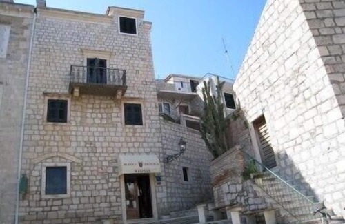 Vis Apartment | Rooms Nikola, (2698), Vis, Croatia
