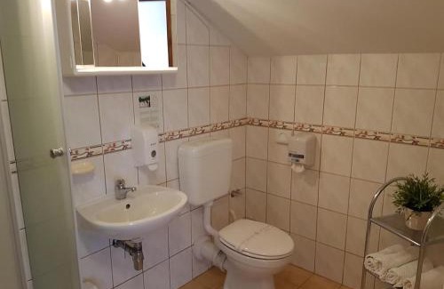 Rakovica House | Rooms with a parking space Grabovac, Plitvice - 12835