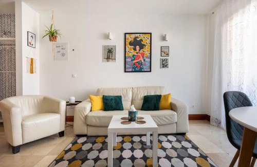 Slatine Apartment | SeaEsta apartment Pool and Beach
