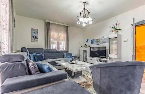 Galizana Apartment | Spend your well-deserved and beautiful vacation with family and friends in this vacation apartment w