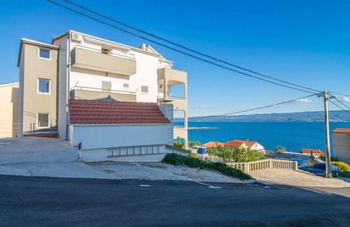 Dugi Rat Apartment | Studio Apartment Chiorich A4 - Dugi Rat