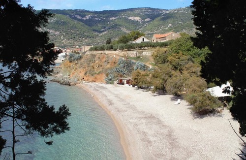 Komiza Apartment | Studio flat with air-conditioning Komiža, Vis (AS-9703-a)