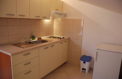 Kukljica Apartment | Studio flat with balcony and sea view Kukljica, Ugljan (AS-8478-a)