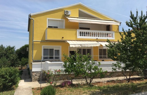 Bozava Apartment | Studio flat with terrace Božava, Dugi otok (AS-8108-b)